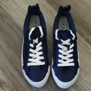 Zara Navy Blue Sneakers with White Accents , Zara trafaluc Navy Blue Satin Raw ❣